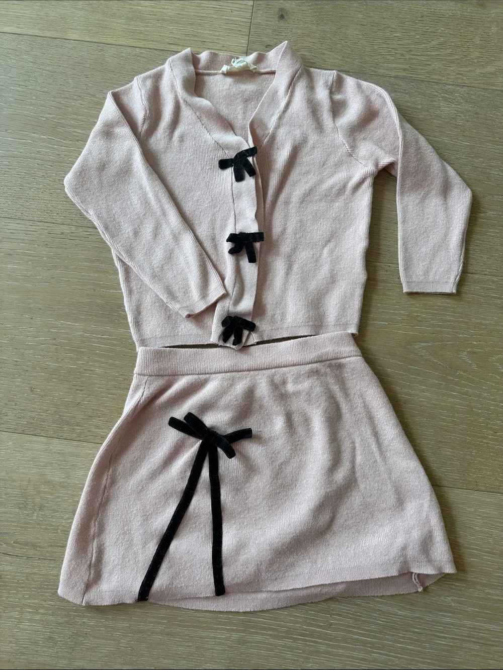 Jessica Simpson Pink Knit Two-Piece Set Velvet Black Bow Accents Girls Size 4